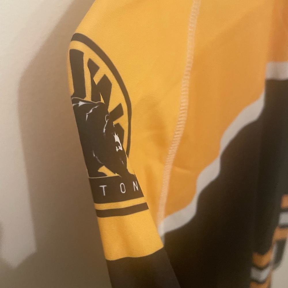 Black and Gold Boston Bruins Sports T-Shirt - Picture 8 of 9